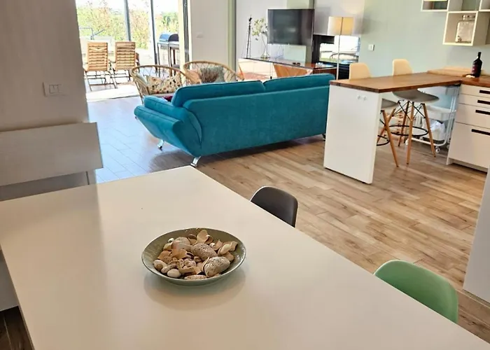 Marlera S Privatnim Bazenom Ližnjan